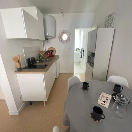 Alienor -poitiers Centre- 20min Futuroscope Apartamento